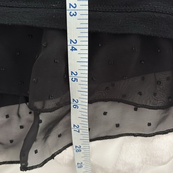 Torrid Black Short Sleeve Tee. Tiers in Front/Back w/Textured Dots. Size 2=18/20 - Picture 8 of 8